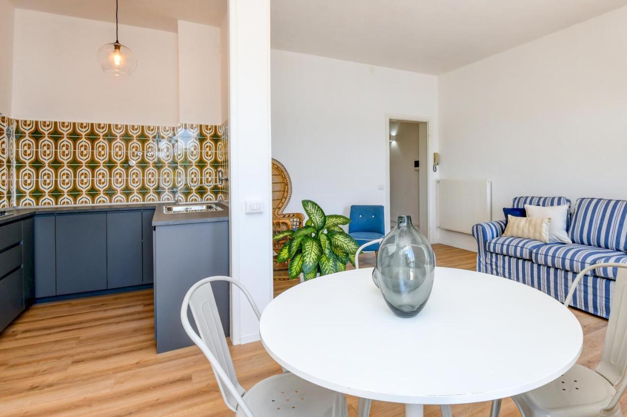 Appartement BELLAVISTA - Garda Leisure à Salò Extérieur photo